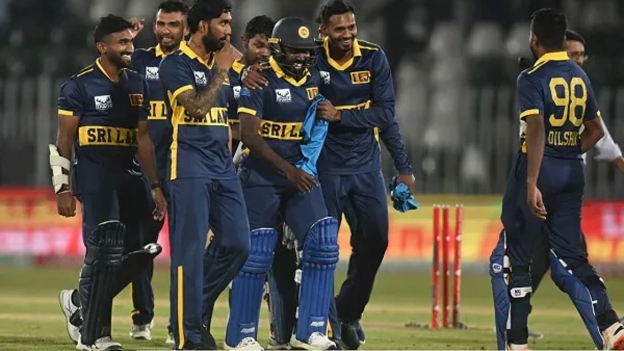 ওয়ানডেতে দ্বিতীয় সর্বোচ্চ রানতাড়ার রেকর্ড গড়ে শ্রীলঙ্কার ইতিহাস
