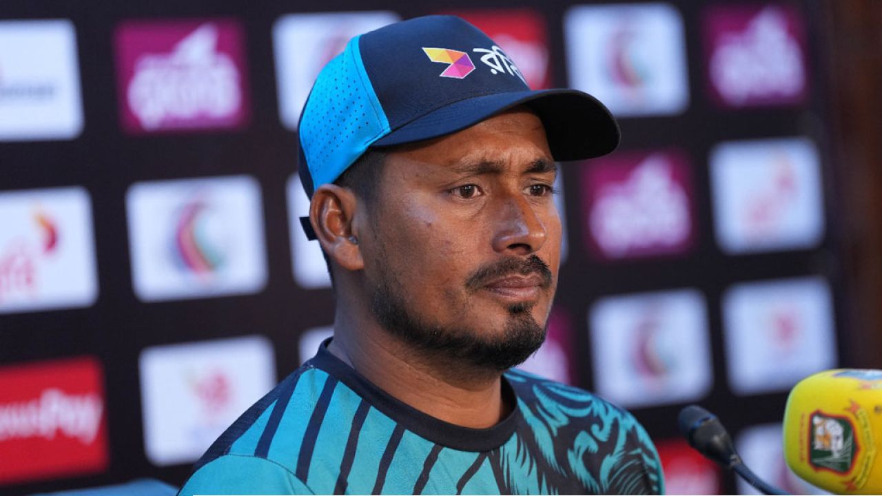 ব্যাটিং কোচের দায়িত্ব থেকে সরিয়ে দেওয়া হলো আশরাফুলকে