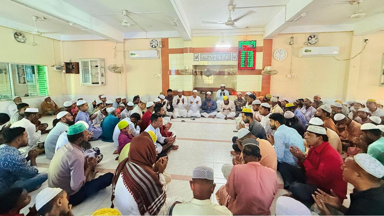 ব্যারিস্টার জাইমা রহমানের জন্মদিন উপলক্ষে নন্দীগ্রামে দোয়া