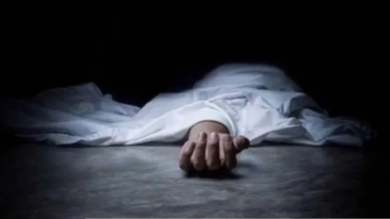 দিনাজপুরে স্কুল শিক্ষককে পিটিয়ে হত্যা
