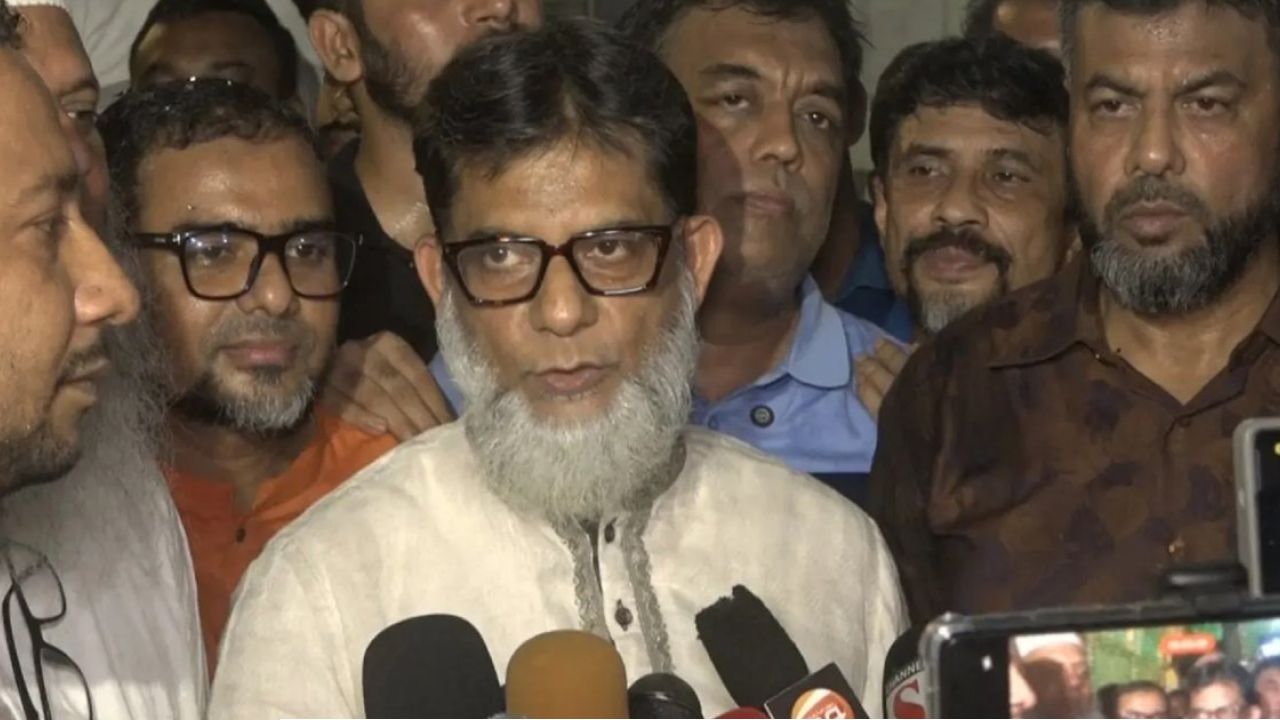 মহানগর এক্সপ্রেসের প্রথম যাত্রায় ফেনীতে প্রতিমন্ত্রী